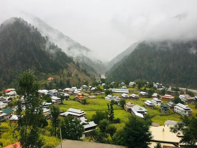 Kashmir Honeymoon Package 5 Days